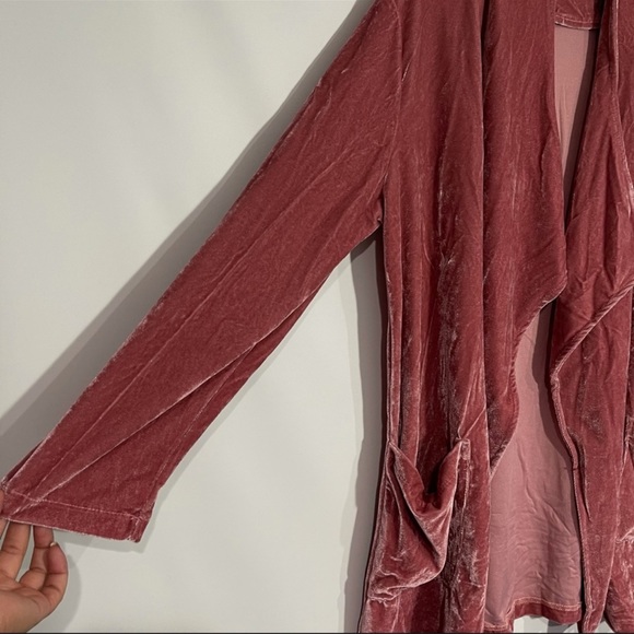 New Amaryllis Velvet Drape Open Front Cardigan - Picture 5 of 13